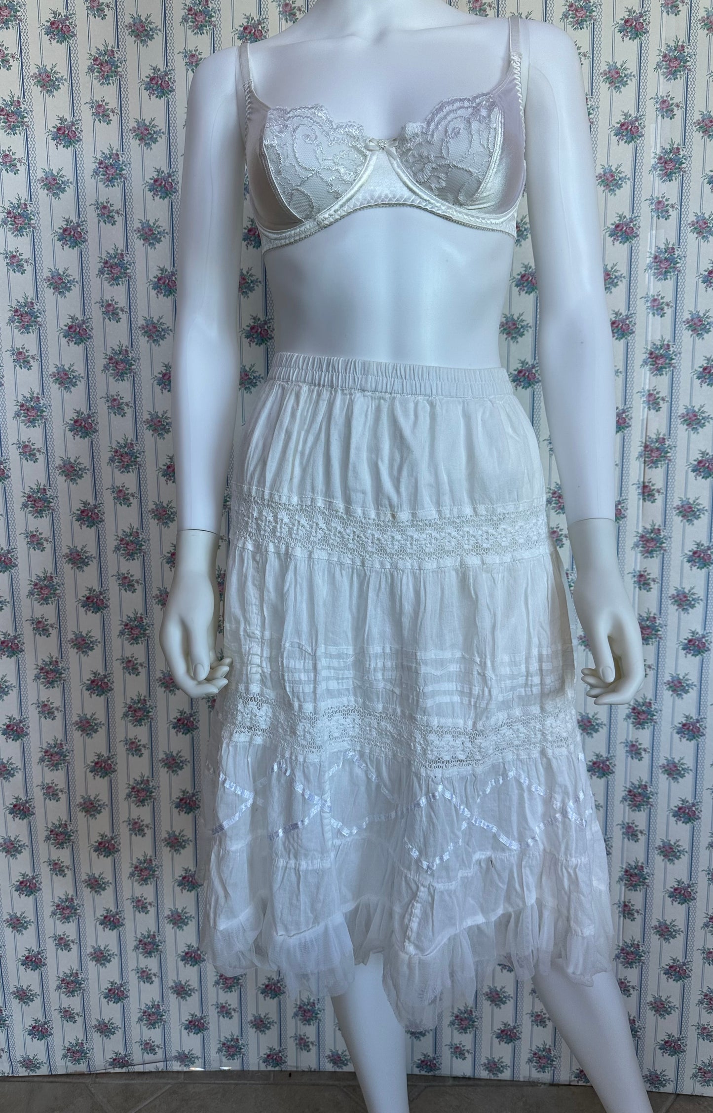 White Vintage Skirt