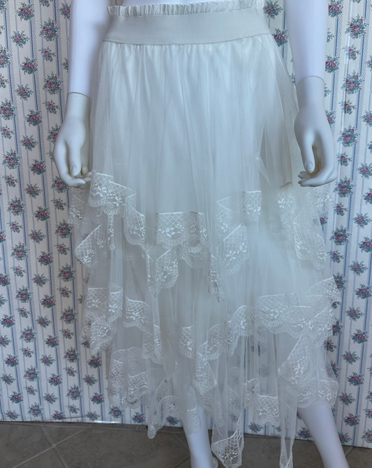 Vintage Ruffled White Lace Skirt